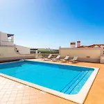 Sunset Retreat, Del Rey C7 * 프라이아델레이